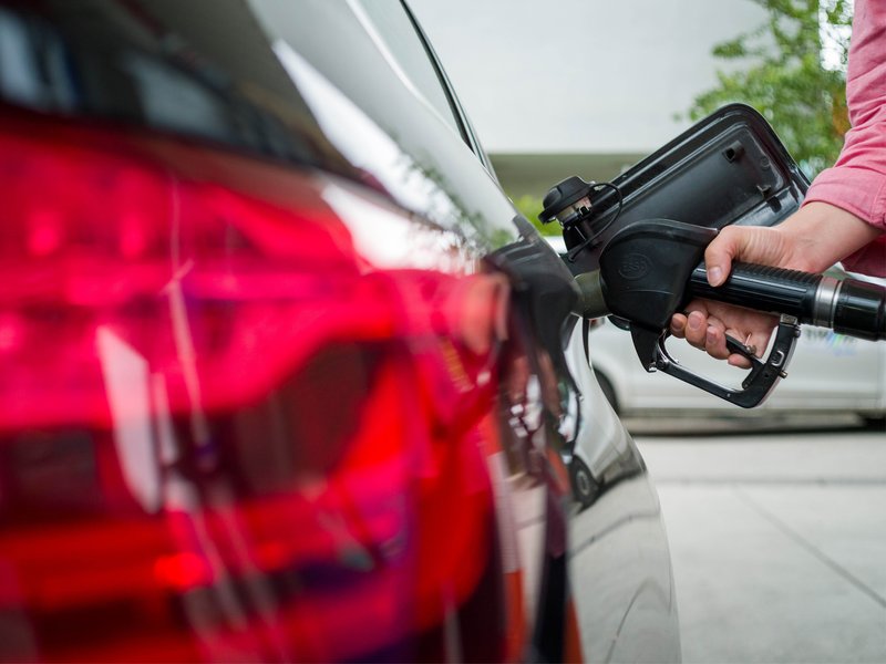 Bild spritpreis-regel-titelbild-frust.jpg